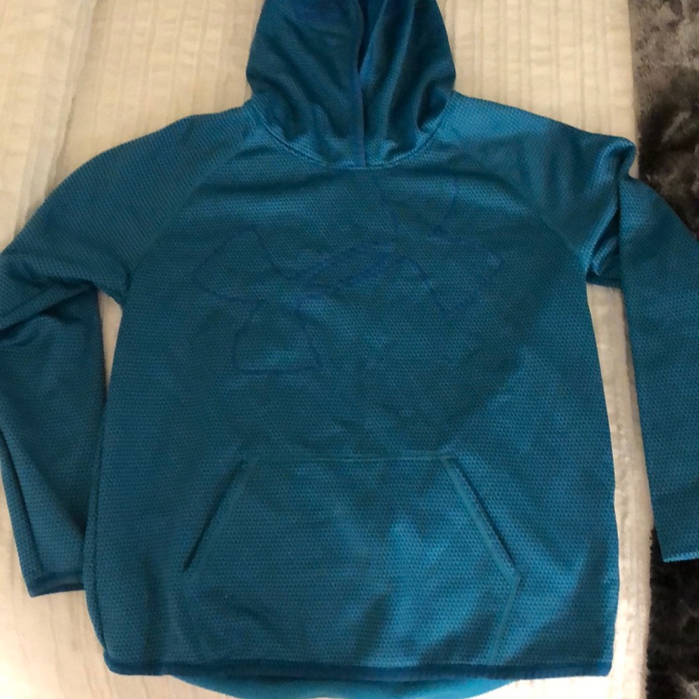 Under armor hoodie!!